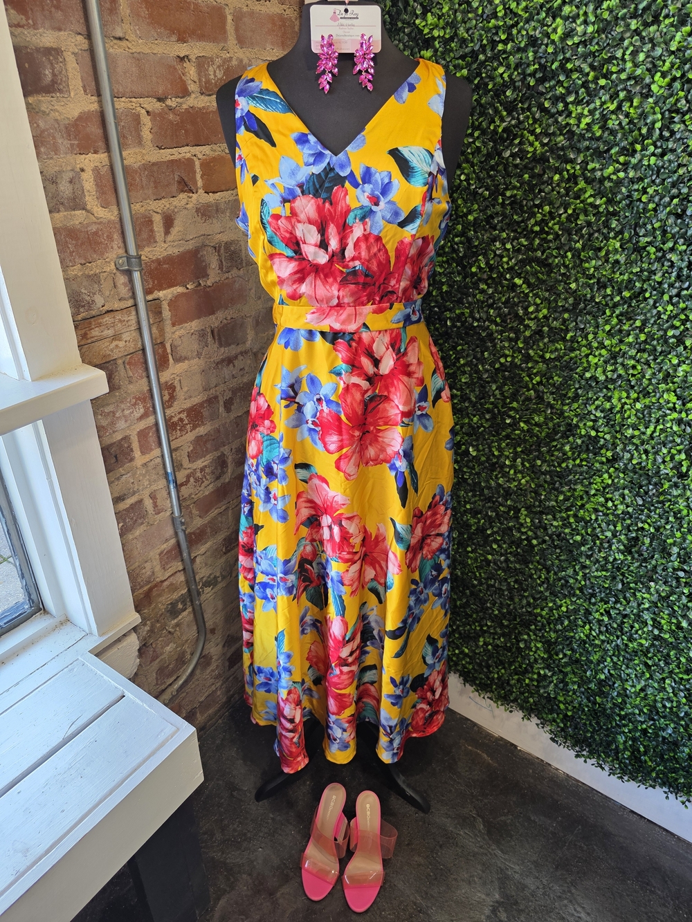 Tahari ASL Yellow Floral V-Neck Midi Dress